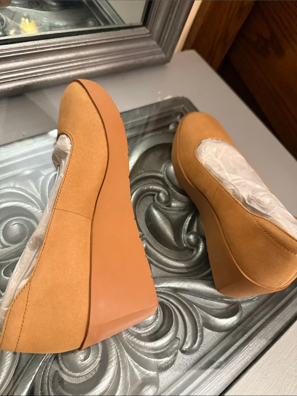 Vionic 6 Sutro Sereno Comfortable Tan Platform Wedge Pumps Camel Nubuck Leather